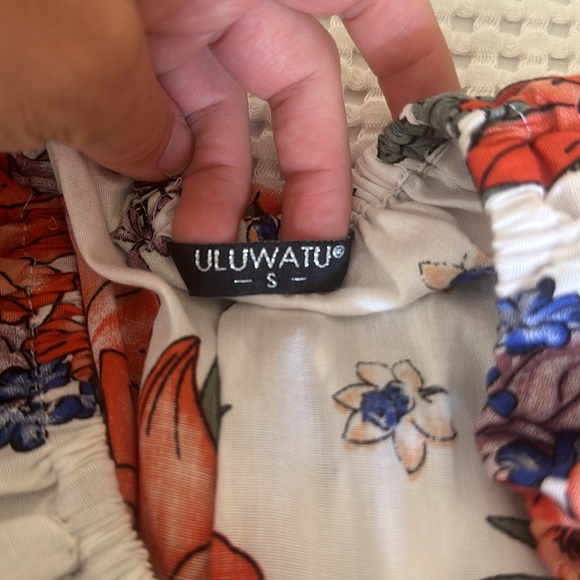 Hawaiian romper size small - Picture 2 of 2